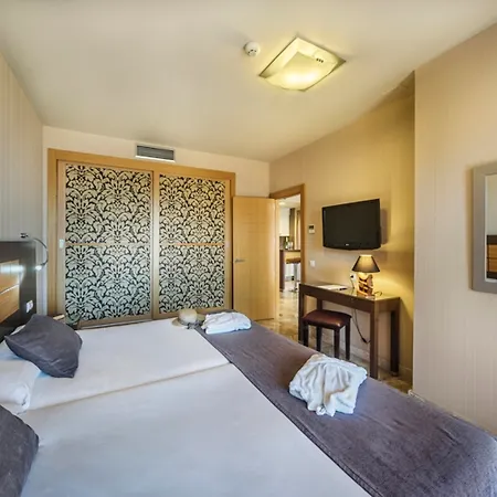 Otel World